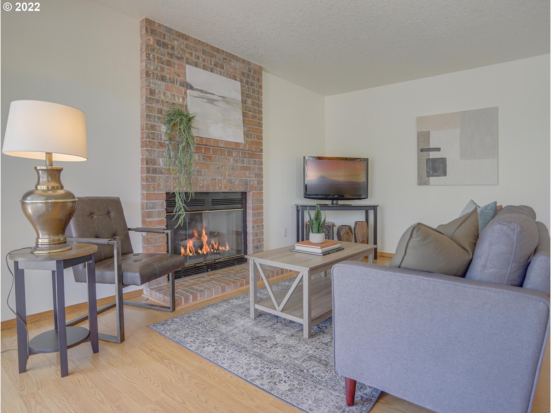 467 Southwest Nancy Circle Gresham, OR 97030 - Photo 13 of 32 Family Room