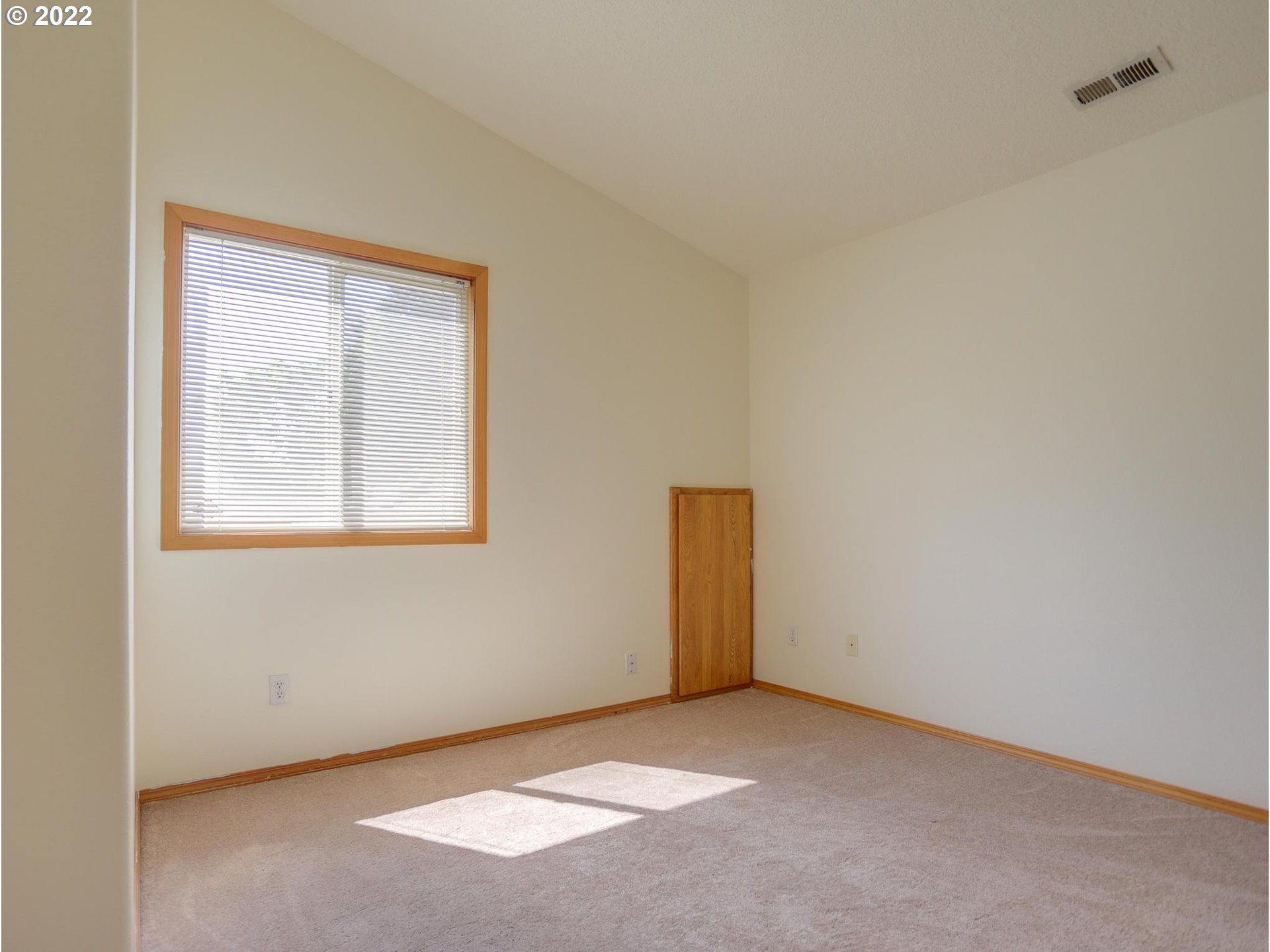 467 Southwest Nancy Circle Gresham, OR 97030 - Photo 19 of 32 Bedroom