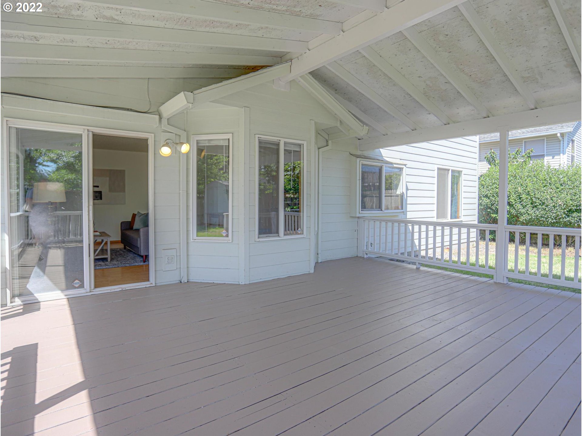 467 Southwest Nancy Circle Gresham, OR 97030 - Photo 30 of 32 Covered Patio
