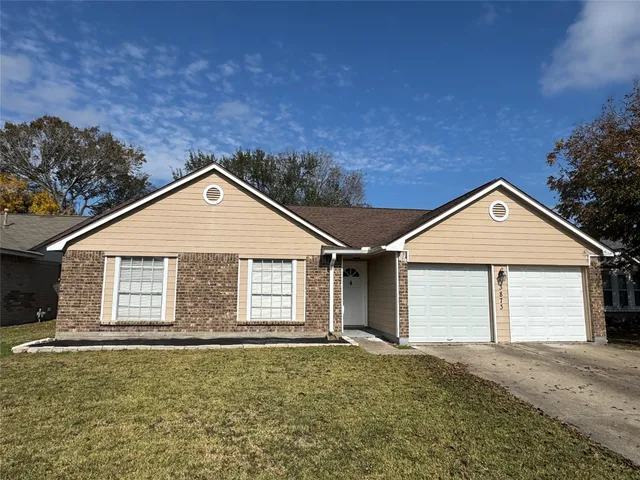 $2,100 | 3873 Pecan Circle, La Porte, TX 77571