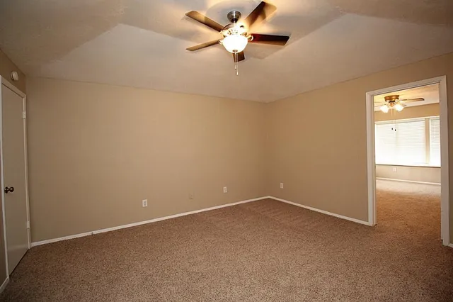 $2,100 | 3873 Pecan Circle, La Porte, TX 77571