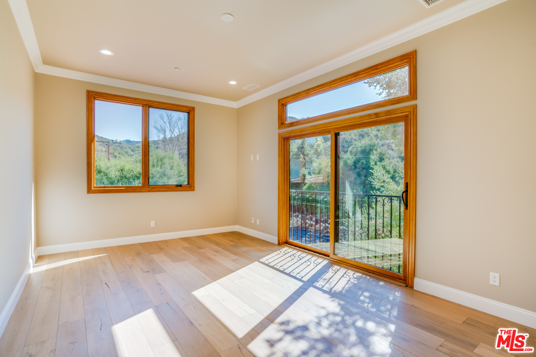 2563 Stokes Canyon Road Calabasas, CA 91302 - Photo 40 of 44 Gallery Image 40