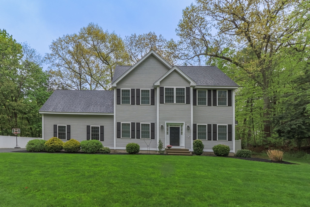 104 School House Road Groton, MA 01450 - Photo 3 of 36