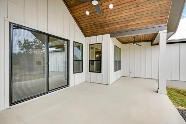 $854,000 | 31 Peace Pipe, Wimberley, TX 78676