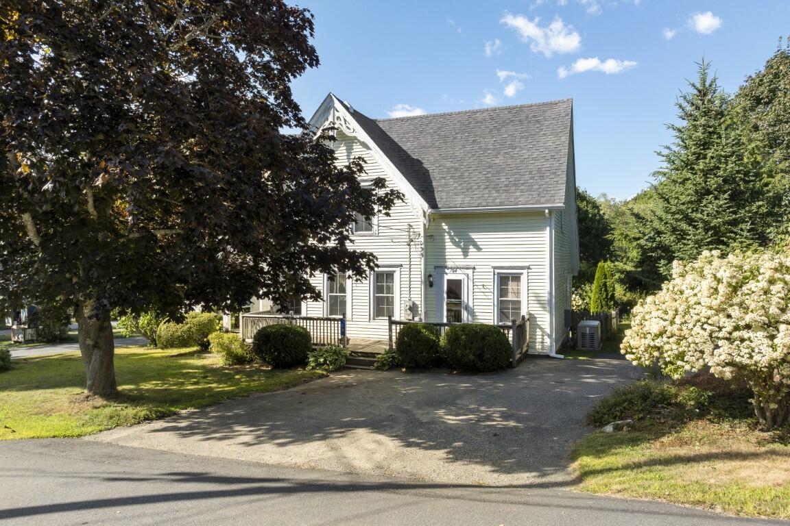 24 Barlow Hill Road East Boothbay, ME 04544 - Photo 3 of 56 3.