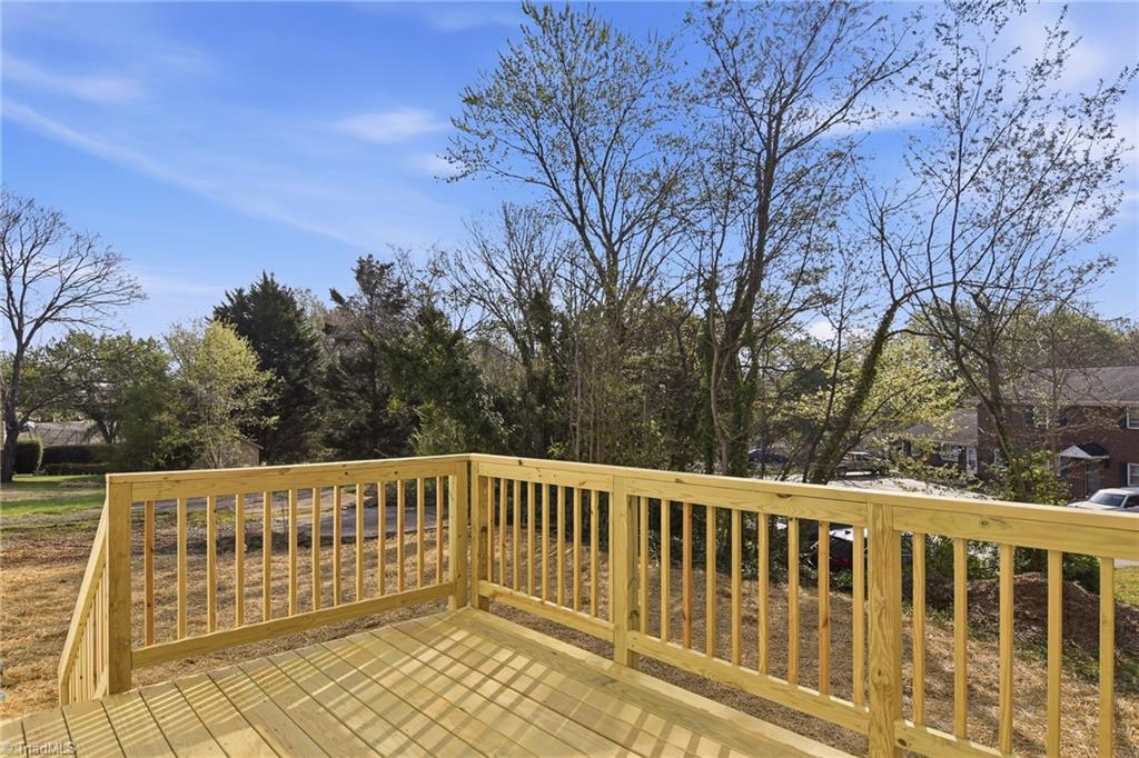 4112 Country Club Road, Unit 1034 Winston-Salem, NC 27104 - Photo 33 of 34