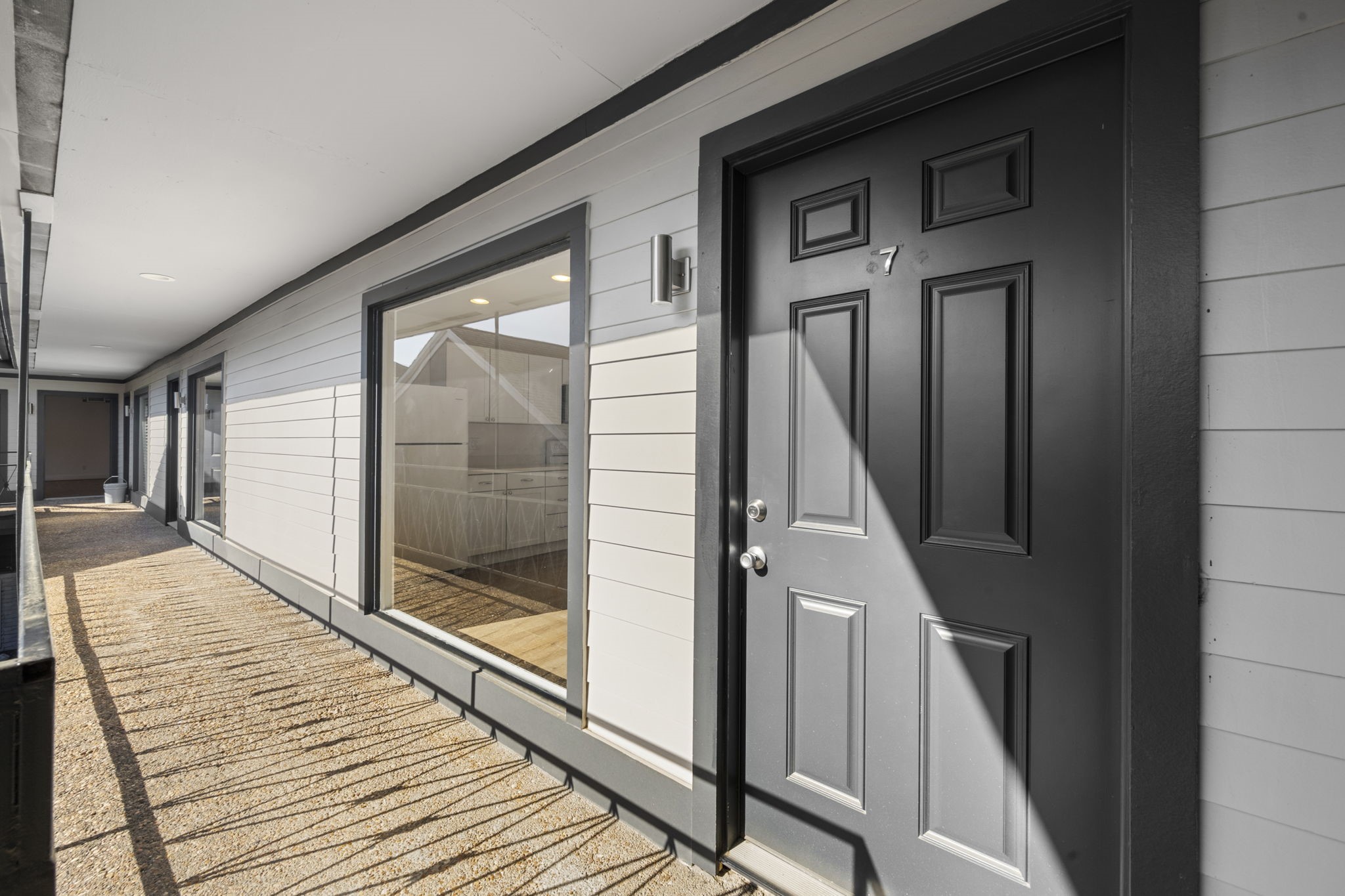 234 Westheimer Road, Unit 7 Houston, TX 77006 - Photo 16 of 18 a view of a balcony from door