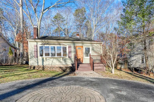 $495,000 | 180 Lakeside Trail, Ridge, NY 11961