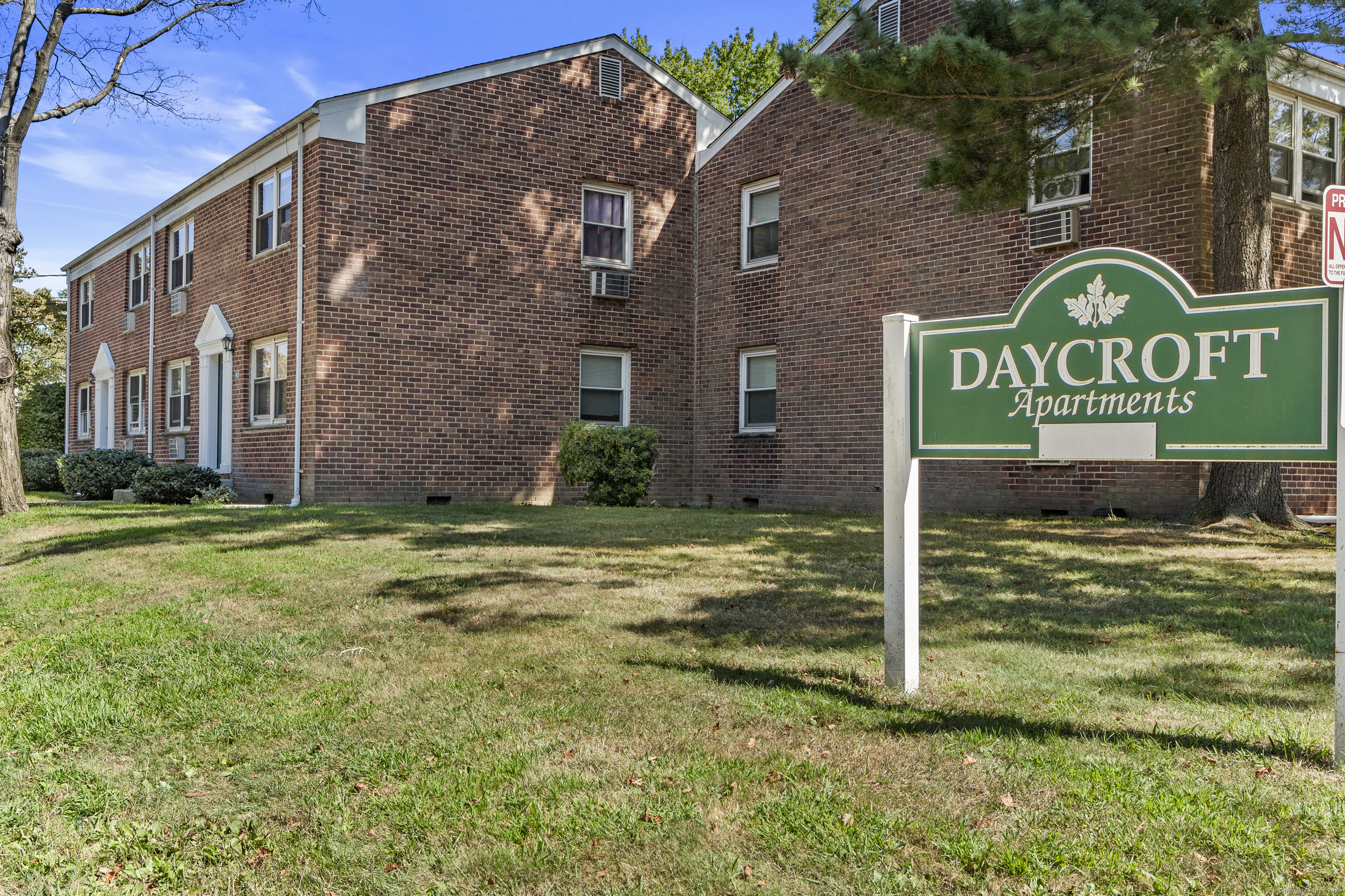 86 Blachley Road, Unit D Stamford, CT 06902 - Photo 14 of 27