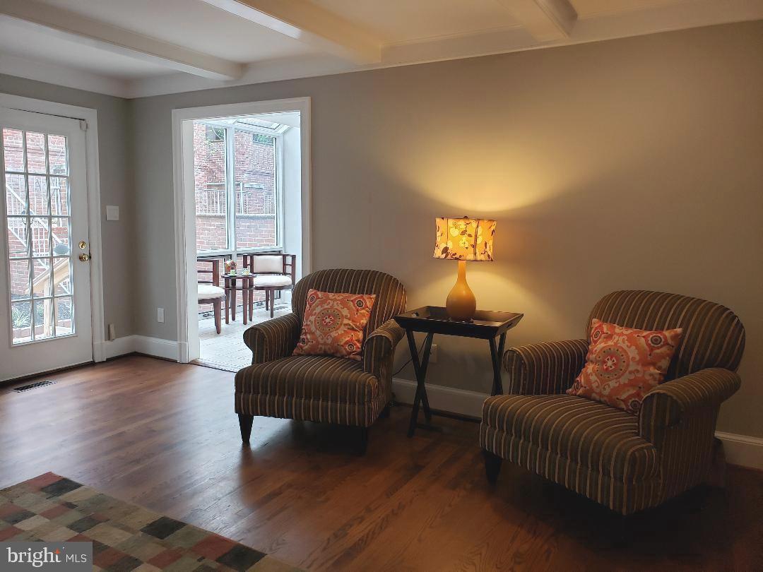 8049 Rising Ridge Road Bethesda, MD 20817 - Photo 13 of 33 a living room with furniture and a window