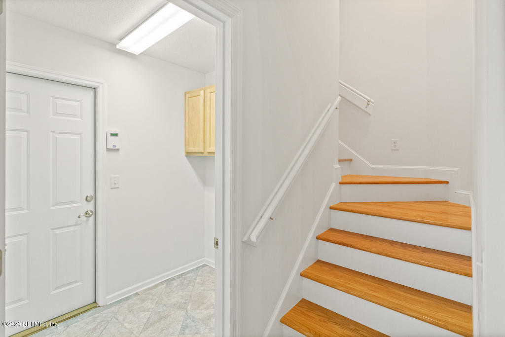 2576 Benjamin Road Jacksonville, FL 32223 - Photo 41 of 53 a view of entryway
