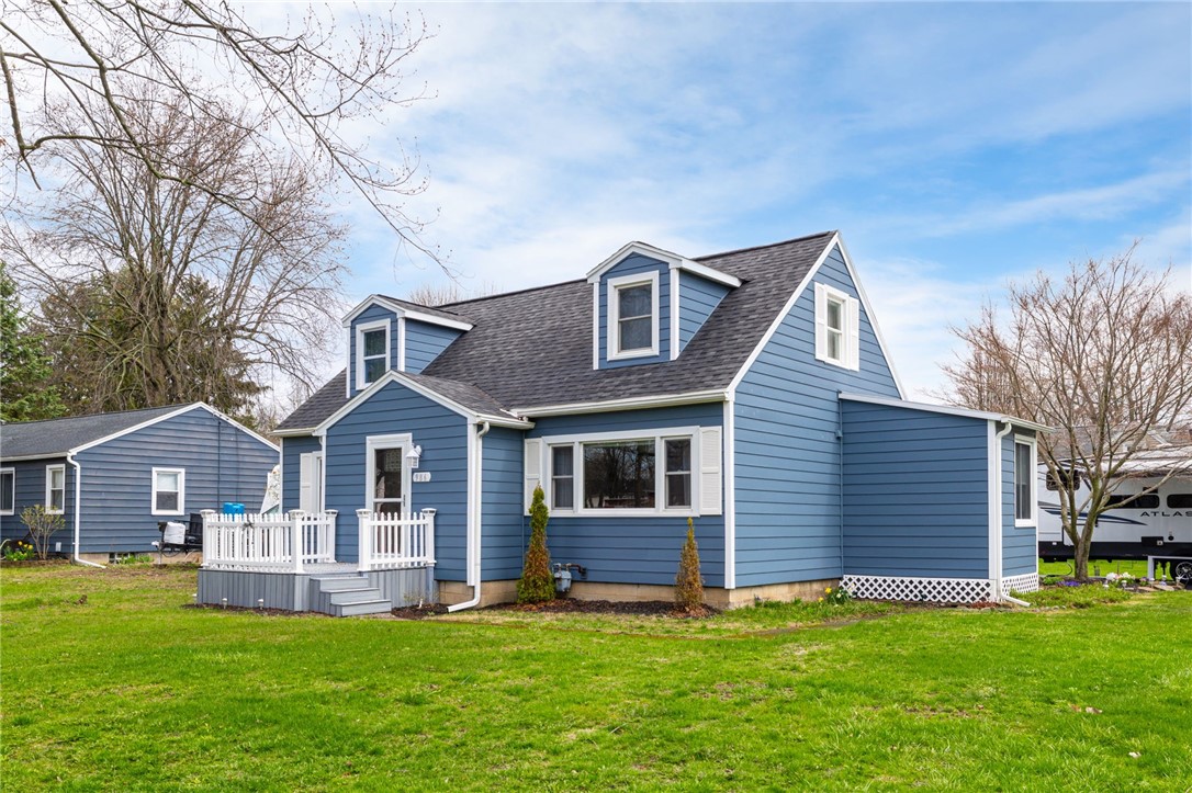 986 Gravel Road Webster, NY 14580 - Photo 1 of 36