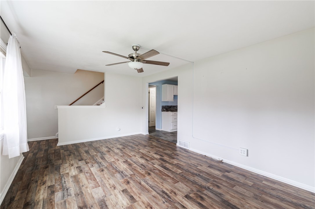 986 Gravel Road Webster, NY 14580 - Photo 16 of 36