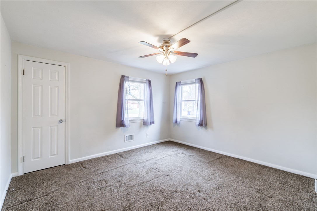 986 Gravel Road Webster, NY 14580 - Photo 18 of 36 Downstairs Bedroom