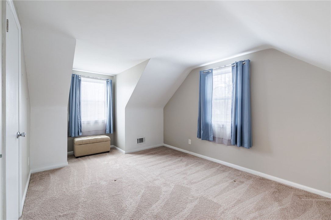 986 Gravel Road Webster, NY 14580 - Photo 29 of 36 Upstairs Bedroom