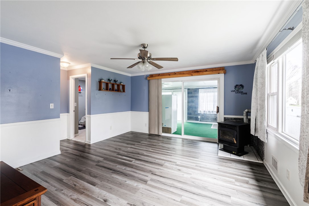 986 Gravel Road Webster, NY 14580 - Photo 9 of 36