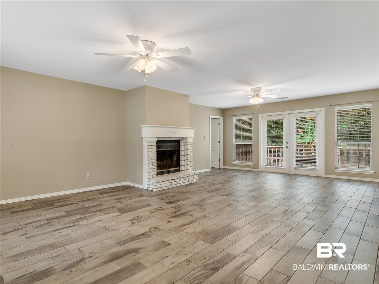 143 Richmond Road Daphne, AL 36526 - Photo 2 of 36