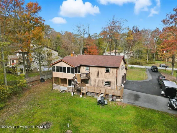 $399,000 | 6137 Victoria Drive, Tobyhanna, PA 18466