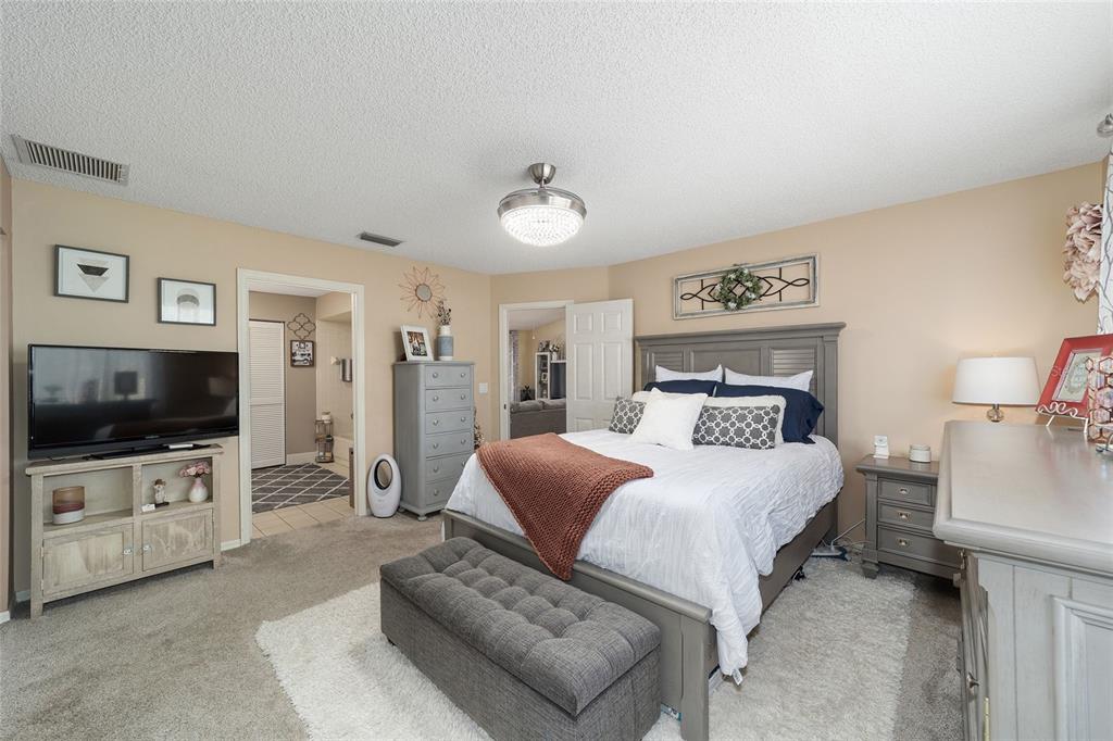 11431 Southwest 84th Court Road Ocala, FL 34481 - Photo 19 of 34 Gallery Image 19