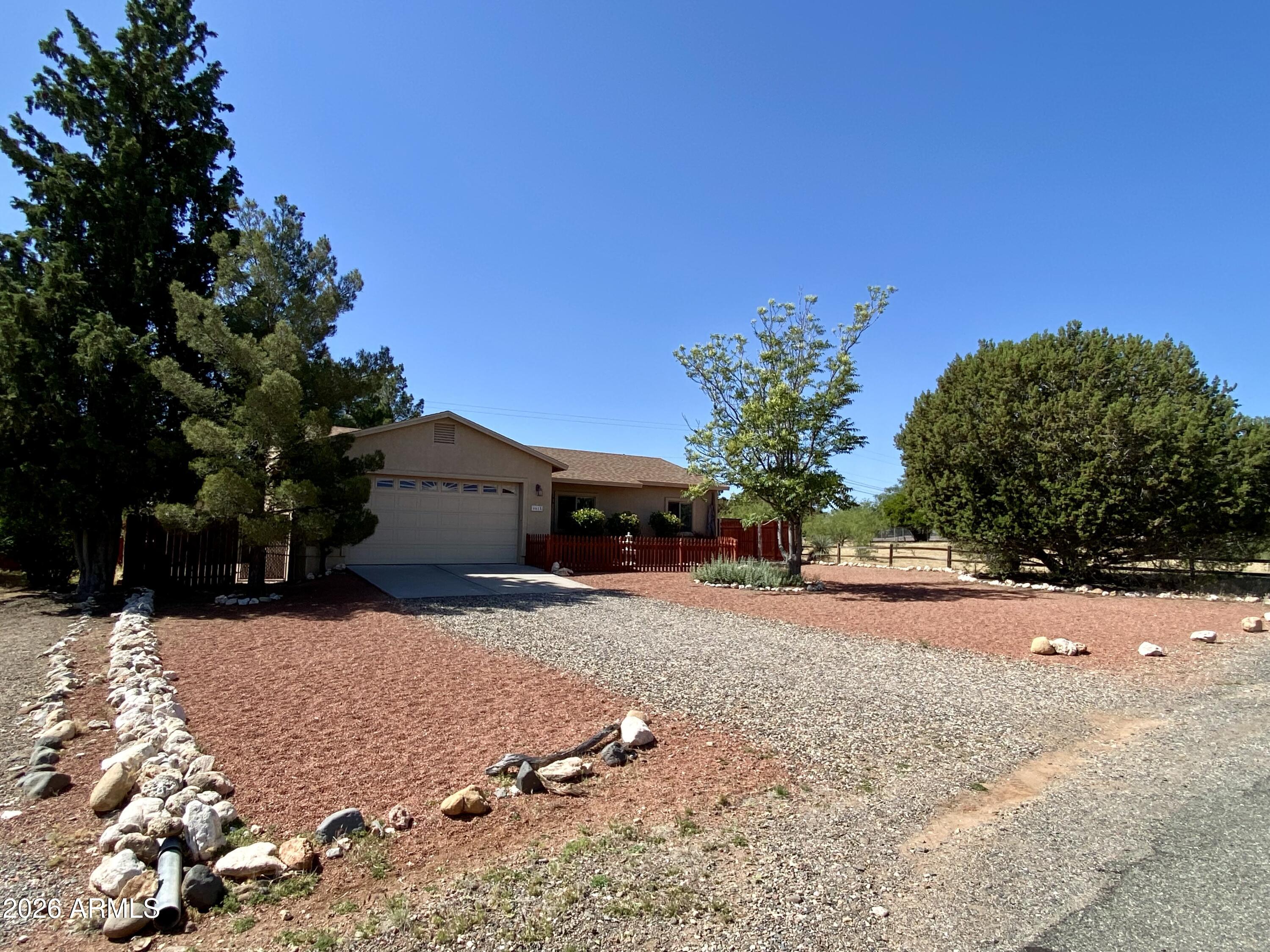 4615 East Geronimo Road Rimrock, AZ 86335 - Photo 2 of 71 IMG_1455