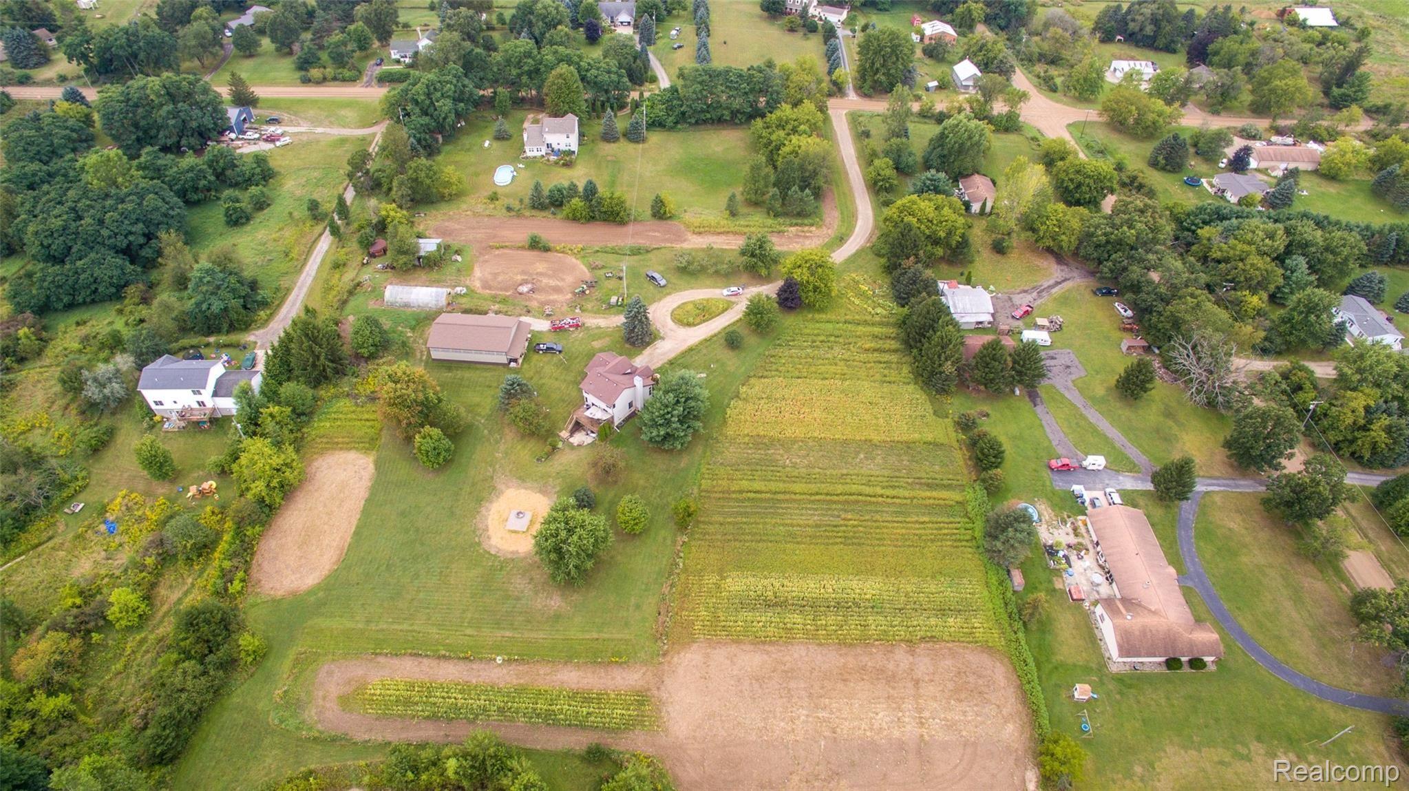 6470 Hartland Road Fenton, MI 48430 - Photo 4 of 39 DJI_0450.jpg