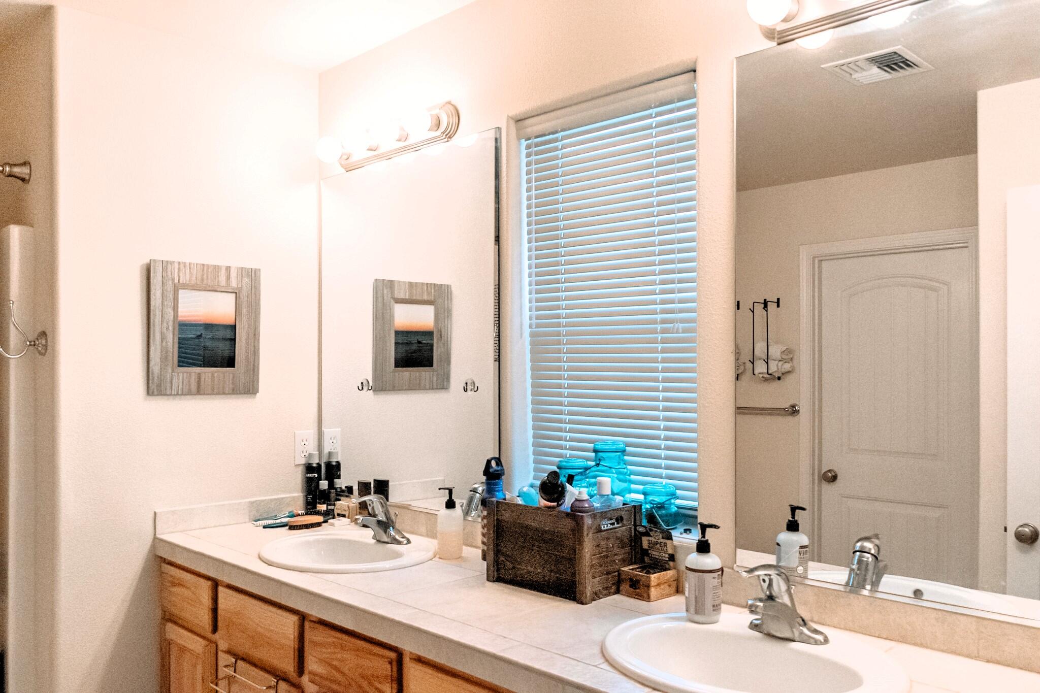 20177 Lora Lane Bend, OR 97702 - Photo 14 of 28 Main bathroom