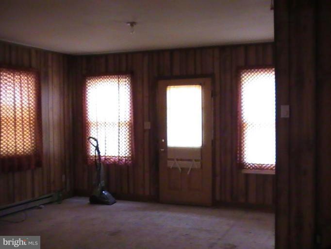 4745 Midland Road Midland, VA 22728 - Photo 6 of 11 Family room