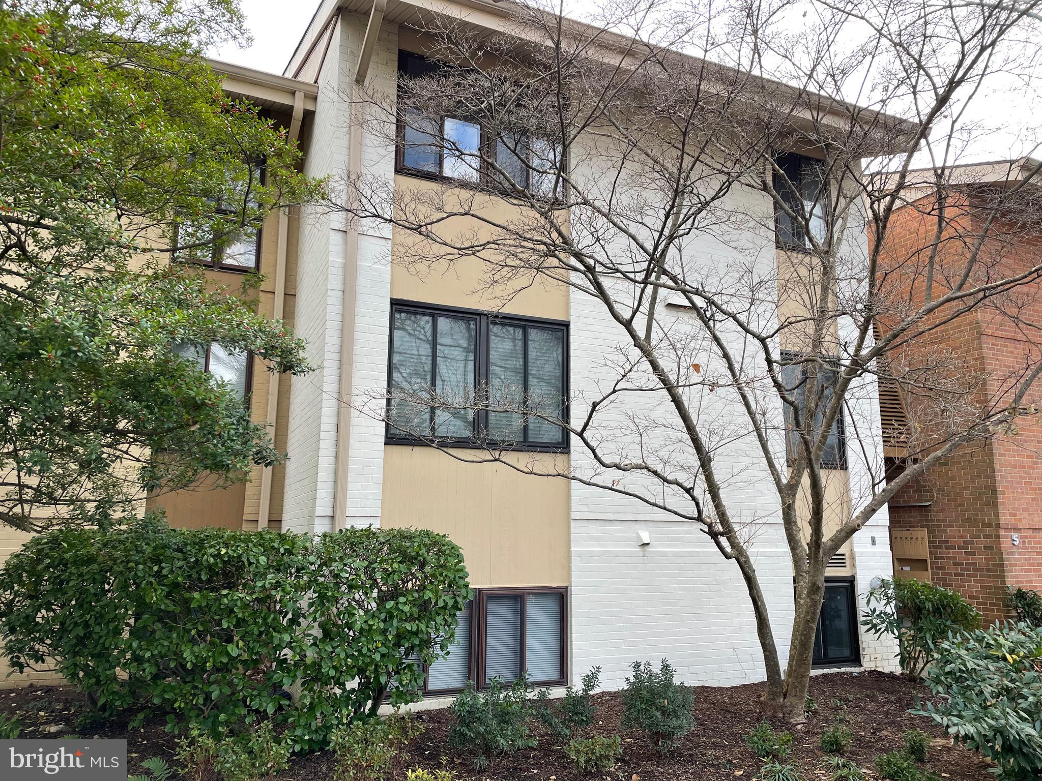 5 Hamill Road, Unit 5A Baltimore, MD 21210 - Photo 1 of 7