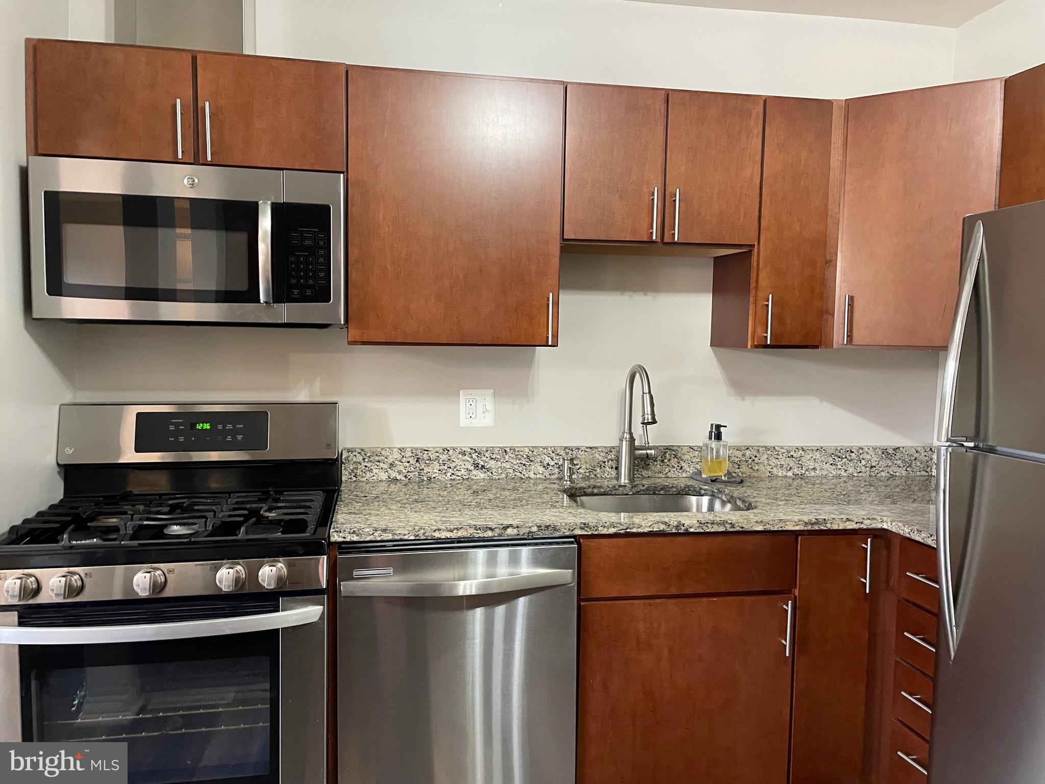 5 Hamill Road, Unit 5A Baltimore, MD 21210 - Photo 5 of 7