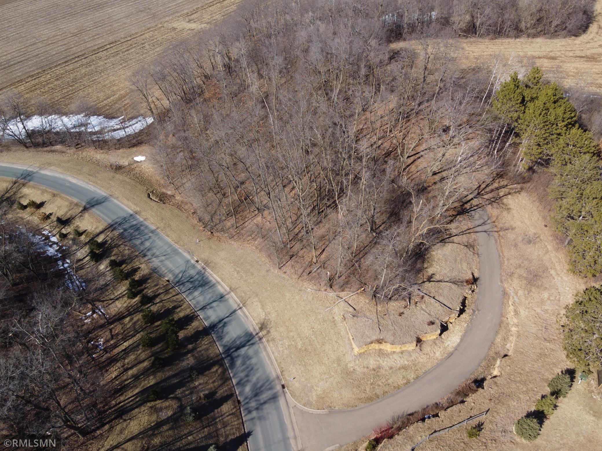 368 Peaceable Hill Road Hudson, WI 54016 - Photo 2 of 15 Gallery Image 2