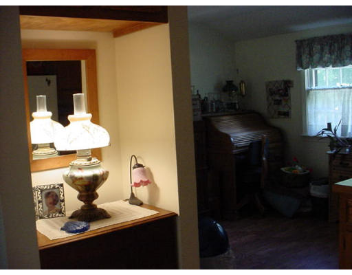 12 Butternut Road Westford, MA 01886 - Photo 14 of 30 Gallery Image 14