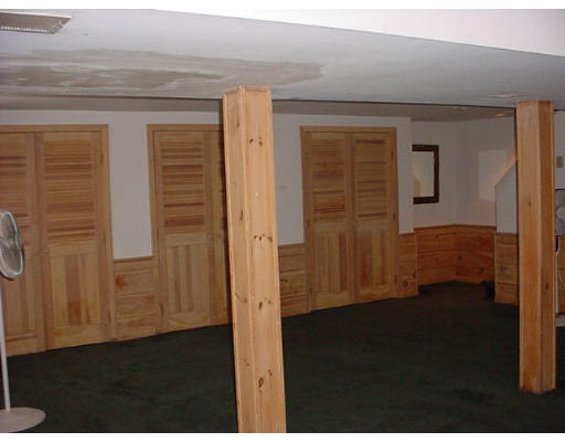 12 Butternut Road Westford, MA 01886 - Photo 22 of 30 Gallery Image 22
