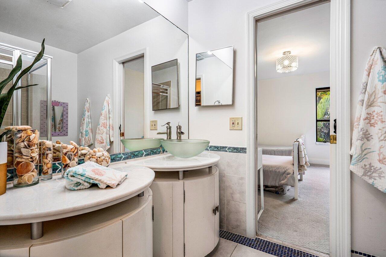 9240 Sable Ridge Circle, Unit D Boca Raton, FL 33428 - Photo 16 of 19 017-9240SableRidgeCircle-BocaRaton-FL-33