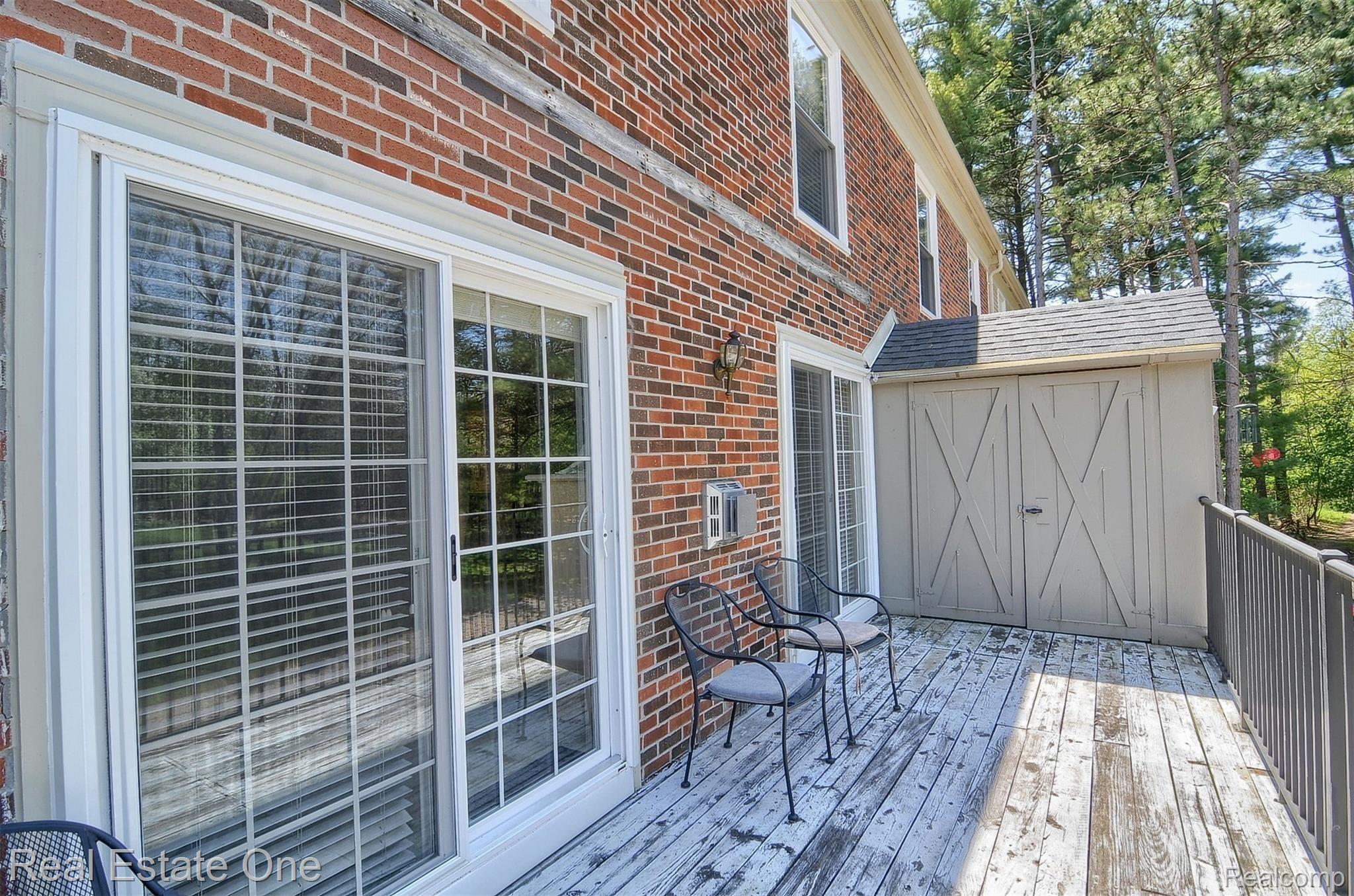 1407 Paddle Wheel Lane, Unit 43 Rochester, MI 48306 - Photo 24 of 26 24-Balcony.jpg