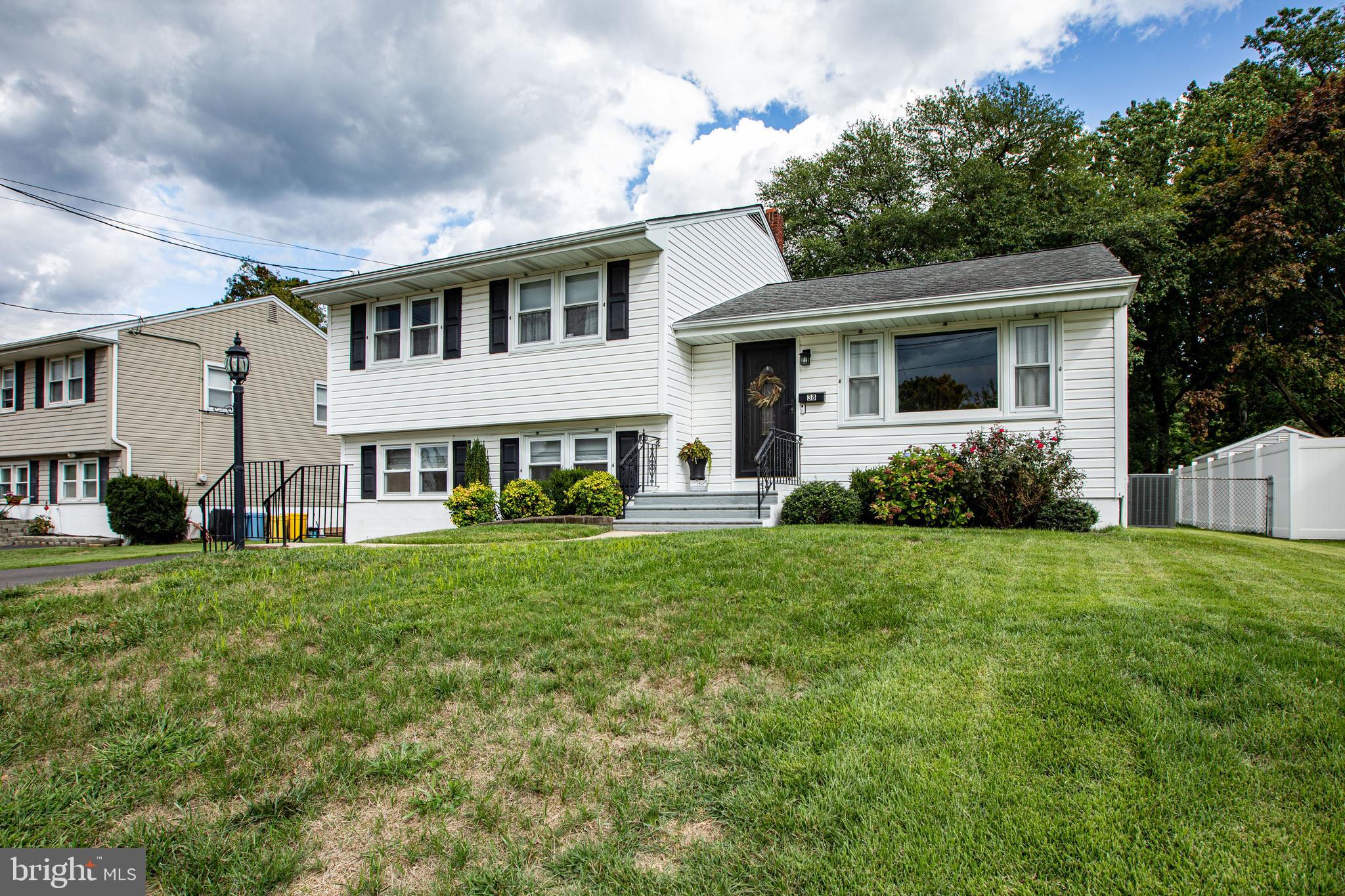 38 Valley View Road Hamilton, NJ 08620 - Photo 2 of 36