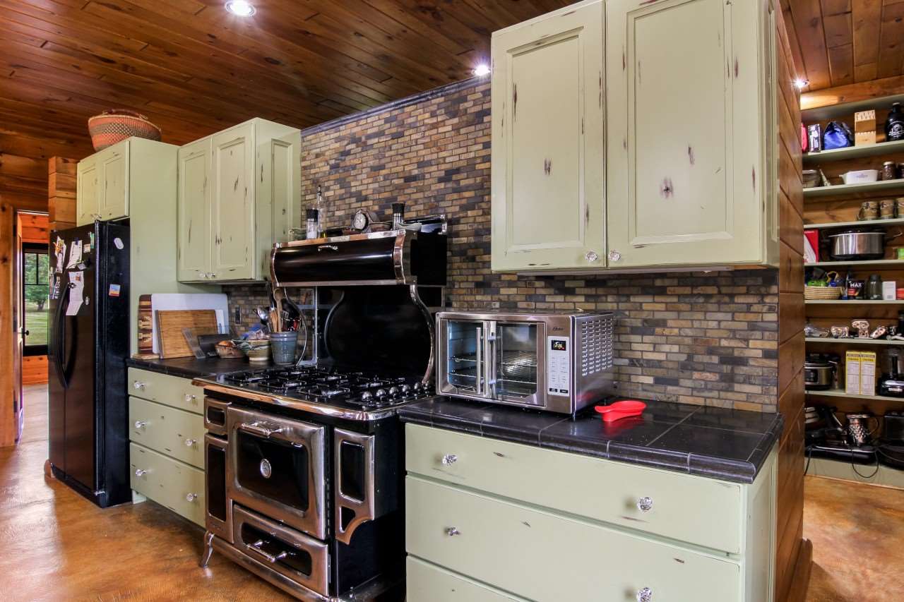 5734 Quarterline Road Kewadin, MI 49648 - Photo 14 of 73 1867435-13.JPG
