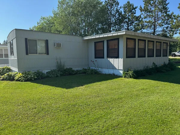 $33,900 | 2769 28th Street Northwest, Unit LOT 178, Baudette, MN 56623