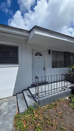 $1,600 | 16131 Northeast 19th Place, Unit 3, North Miami Beach, FL 33162