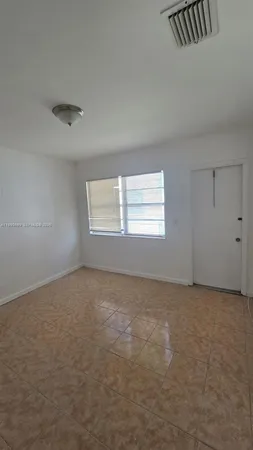 $1,600 | 16131 Northeast 19th Place, Unit 3, North Miami Beach, FL 33162