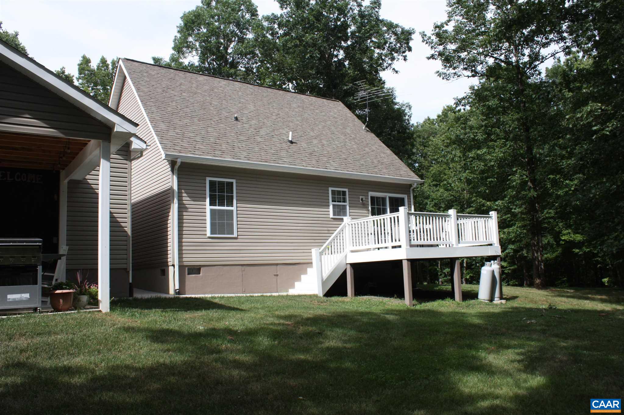 5976 Bridgeport Road Arvonia, VA 23004 - Photo 4 of 25 Gallery Image 4