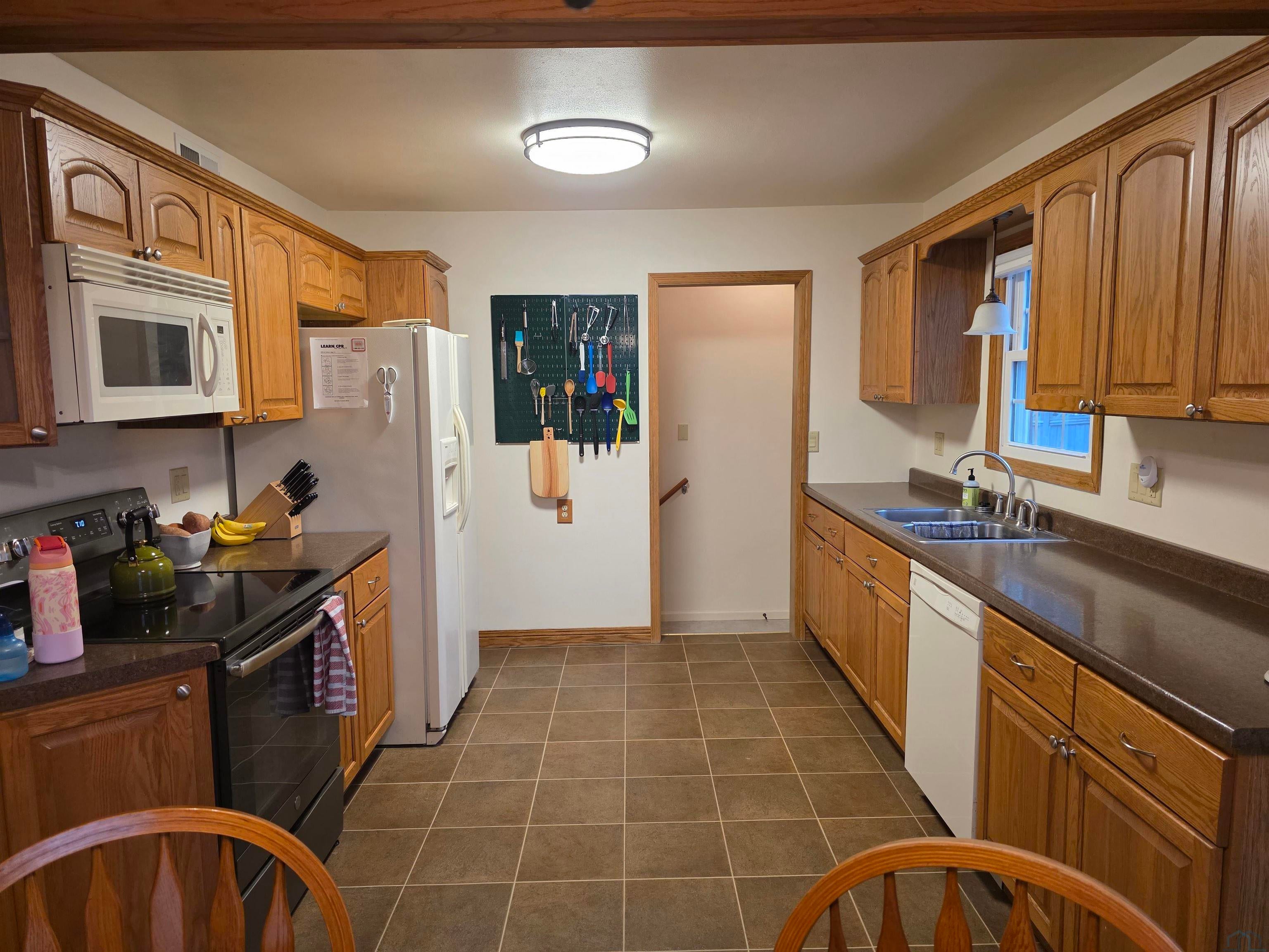 703 9th Avenue Sheldon, IA 51201 - Photo 7 of 17 Gallery Image 7