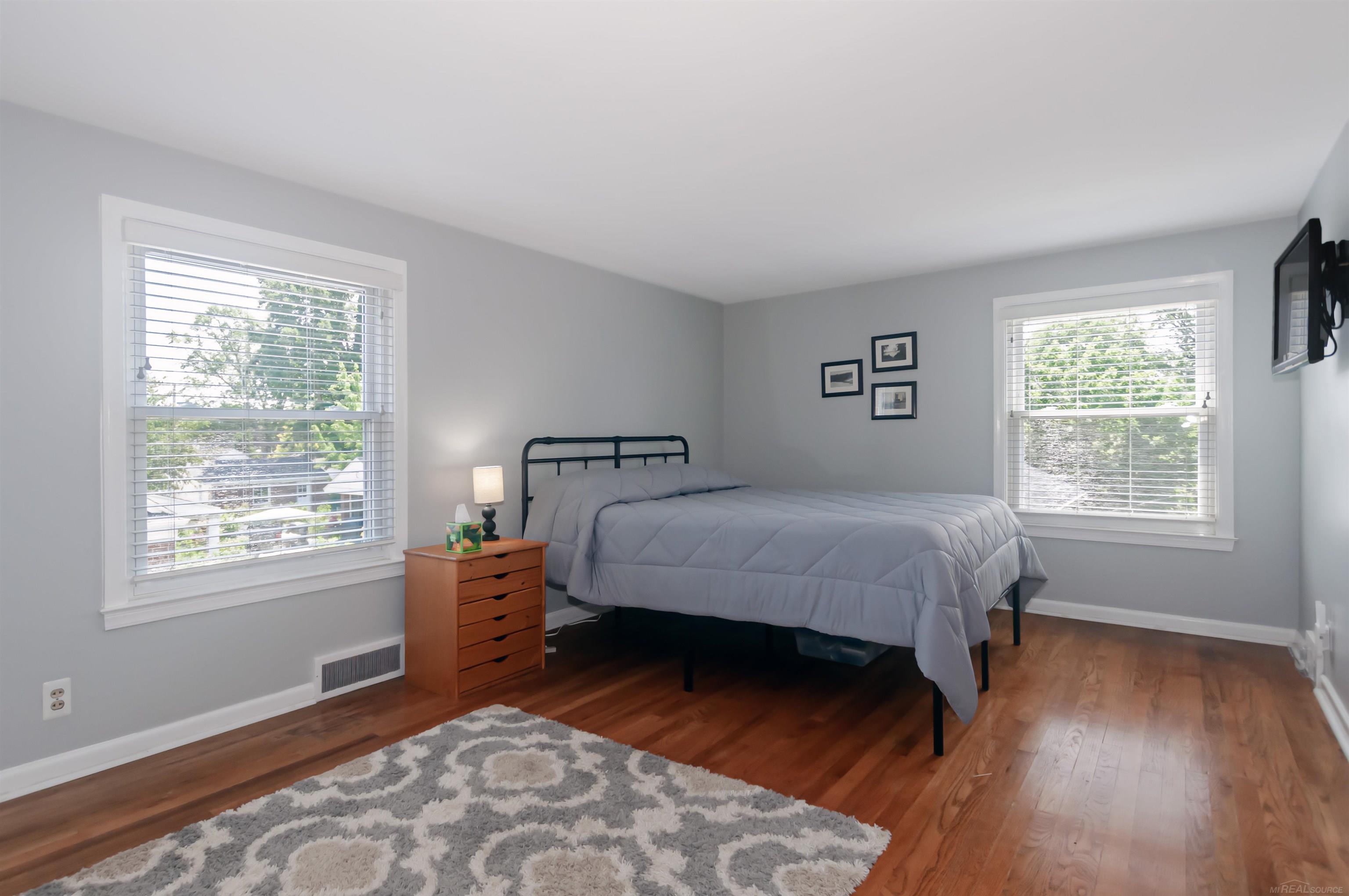 1723 Hawthorne Road Grosse Pointe, MI 48236 - Photo 28 of 47 50219839-A03DE1AA-0C34-4380-8761-D984100C1522.JPG