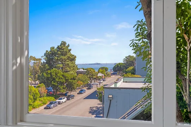 $4,555 | 833 Bridgeway, Unit 5, Sausalito, CA 94965