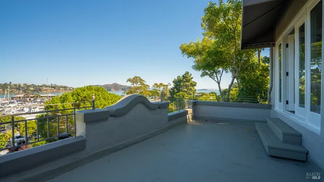 $4,555 | 833 Bridgeway, Unit 5, Sausalito, CA 94965