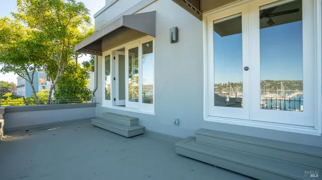 $4,555 | 833 Bridgeway, Unit 5, Sausalito, CA 94965