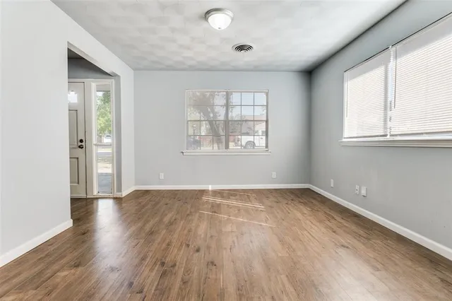 $2,500 | 1308 Cochise Drive, Arlington, TX 76012