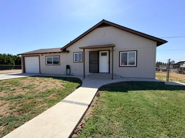 $315,000 | 1765 South Crestview Street, Porterville, CA 93257