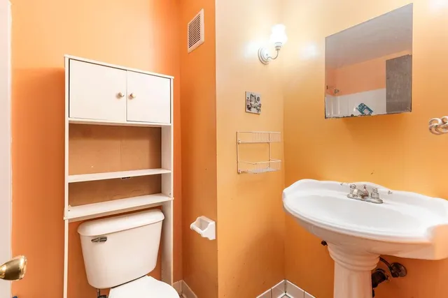 $192,000 | 5920 83rd Parkway North, Brooklyn Park, MN 55443