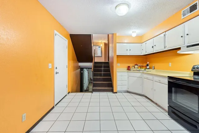 $192,000 | 5920 83rd Parkway North, Brooklyn Park, MN 55443