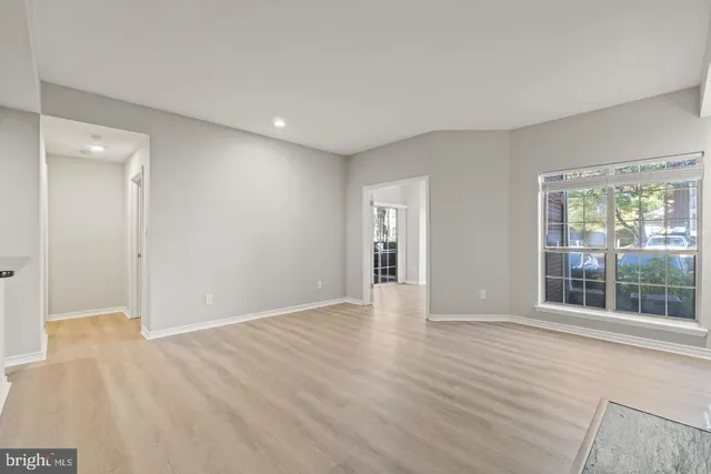 $2,100 | 3909 Penderview Drive, Unit 1904, Fairfax, VA 22033